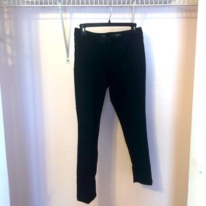 Simply Vera Vera Wang black mid rise straight pants.